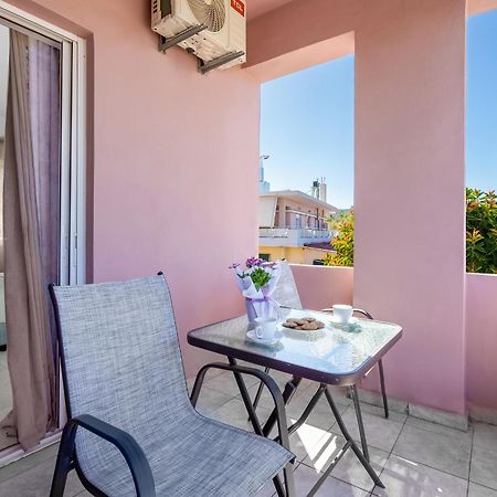 Nikos Apartments Agia Marina المظهر الخارجي الصورة