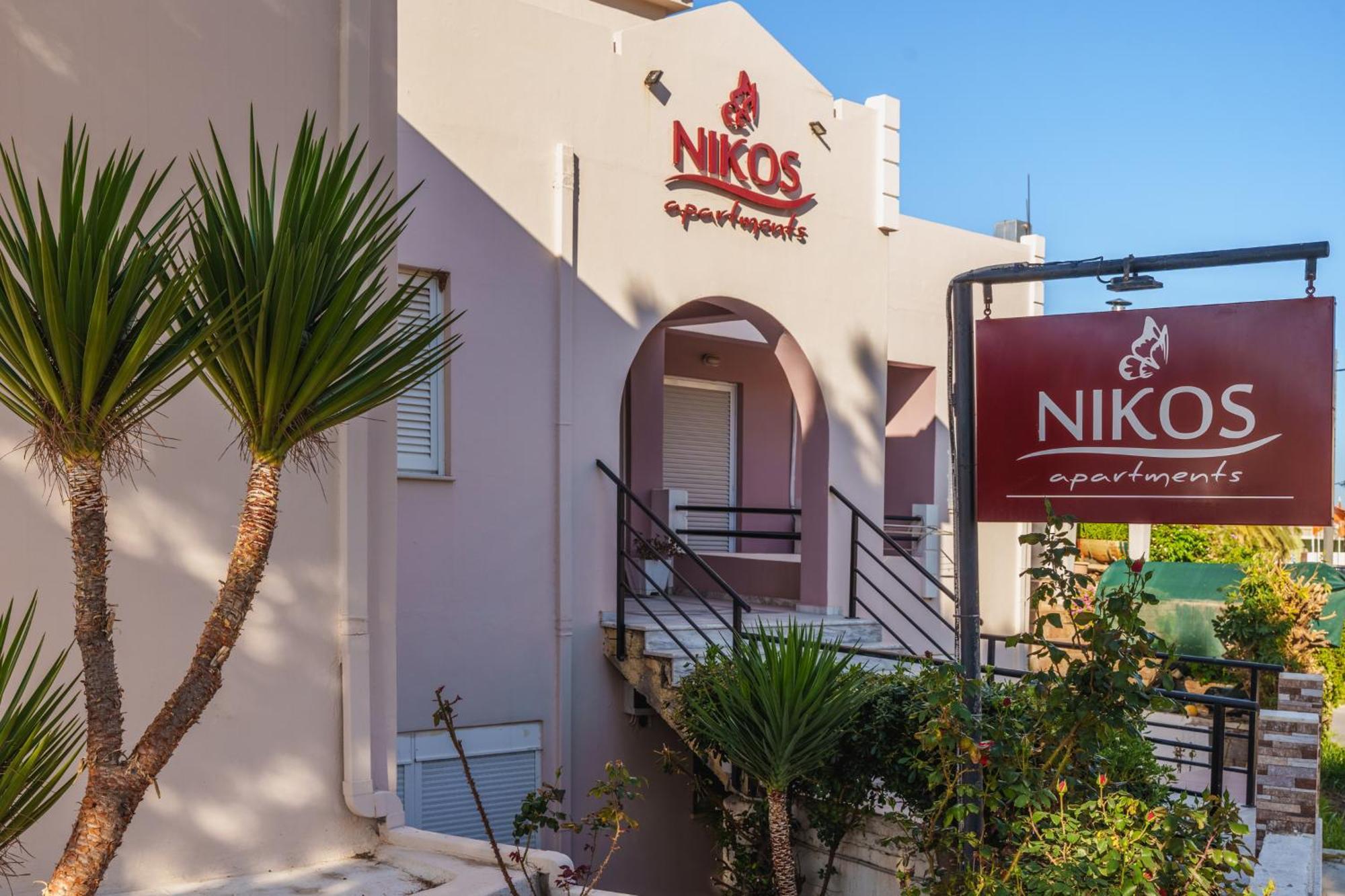 Nikos Apartments Agia Marina المظهر الخارجي الصورة