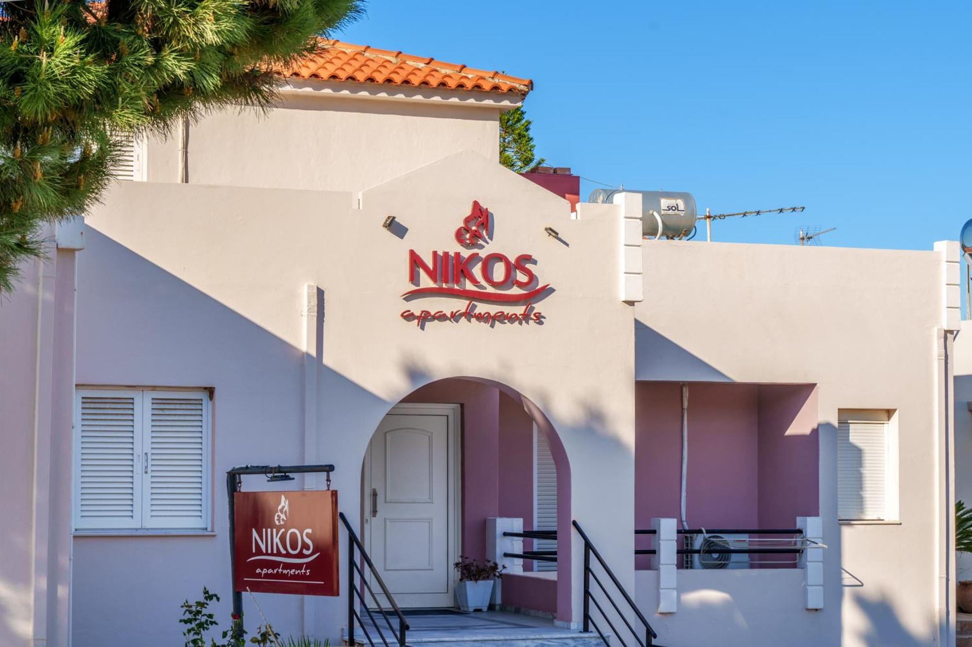 Nikos Apartments Agia Marina المظهر الخارجي الصورة