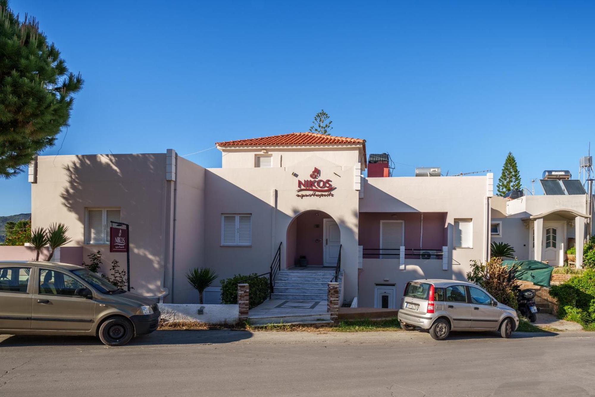 Nikos Apartments Agia Marina المظهر الخارجي الصورة