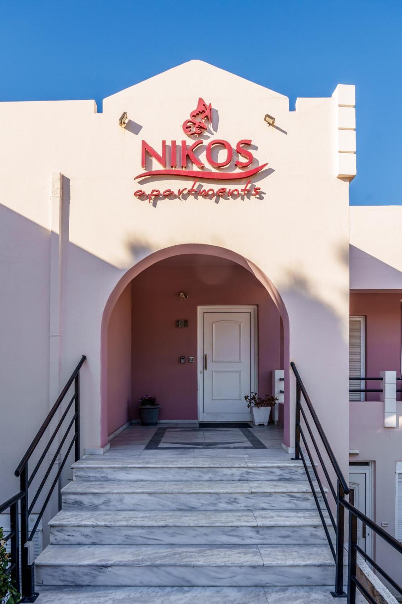Nikos Apartments Agia Marina المظهر الخارجي الصورة