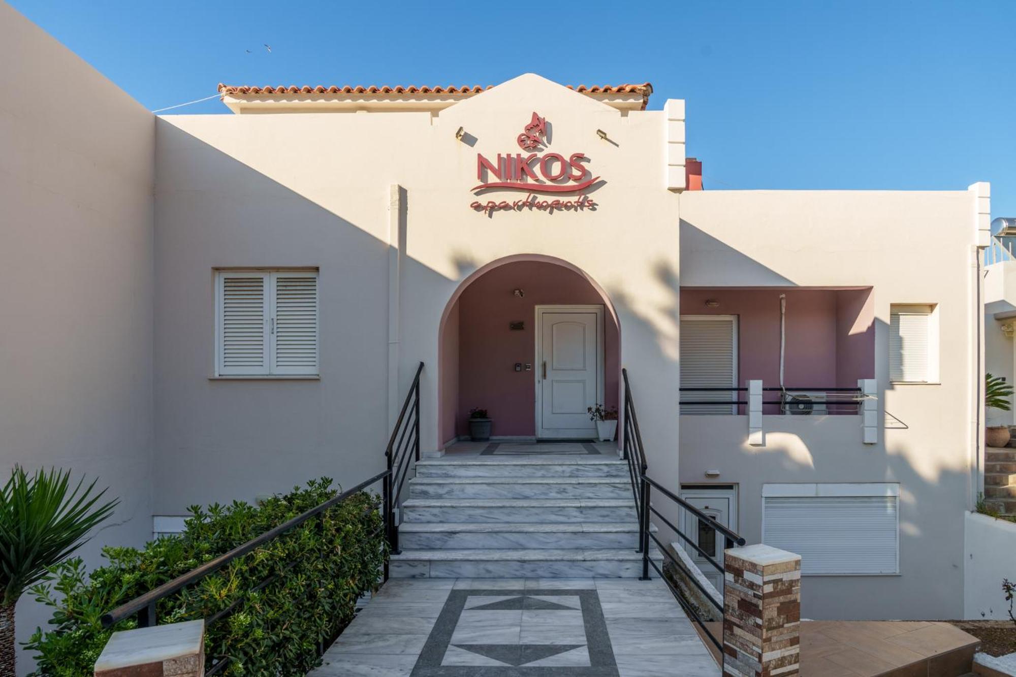 Nikos Apartments Agia Marina المظهر الخارجي الصورة