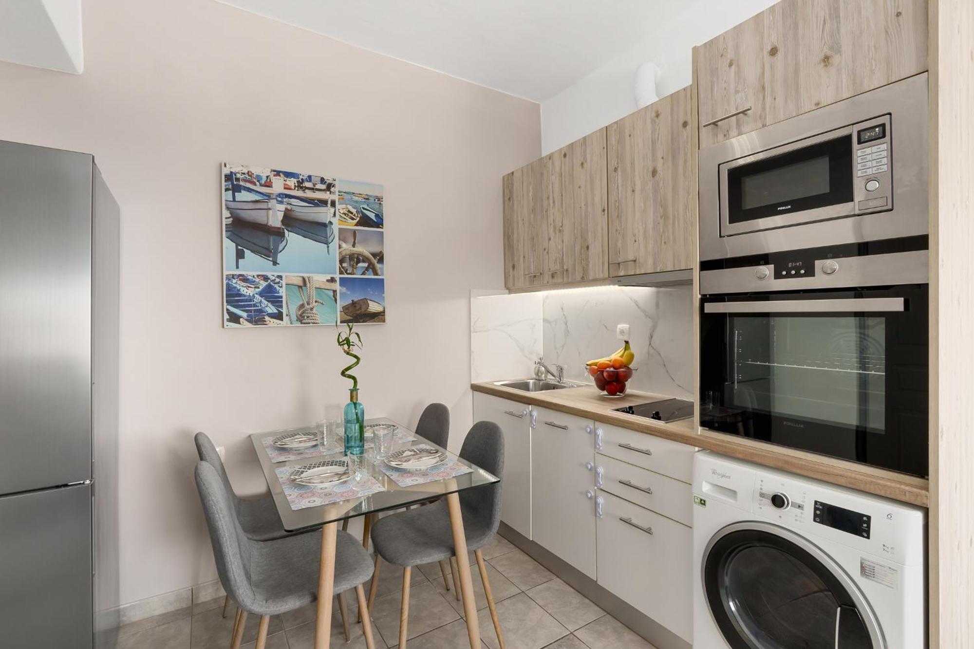 Nikos Apartments Agia Marina المظهر الخارجي الصورة