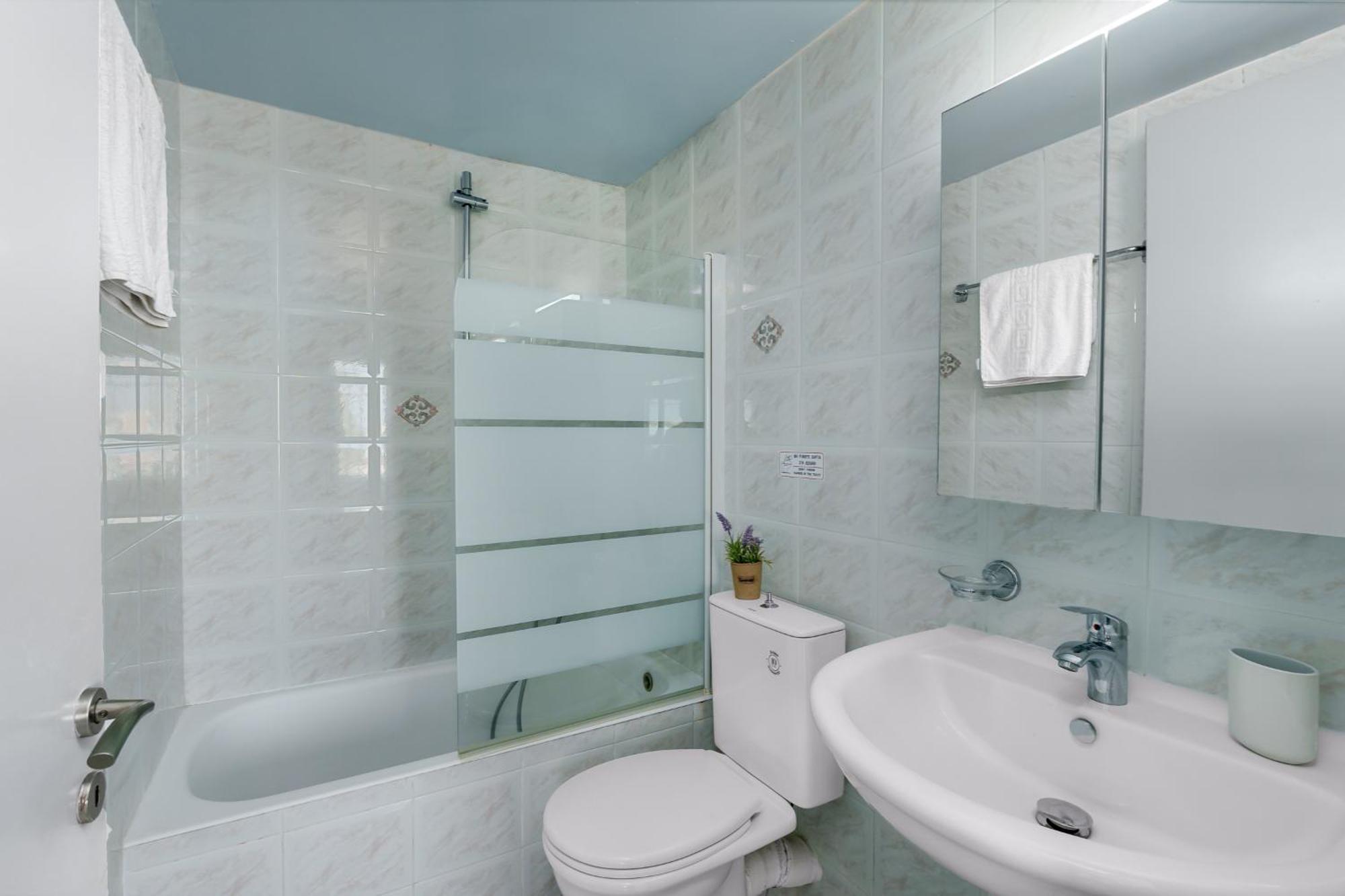 Nikos Apartments Agia Marina المظهر الخارجي الصورة